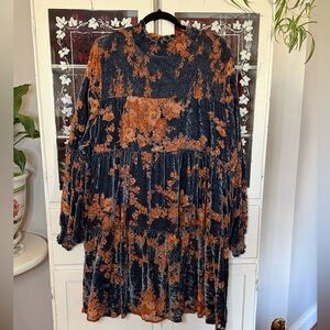 ODDY Blue and Orange Velvet Floral Long Sleeve Dress